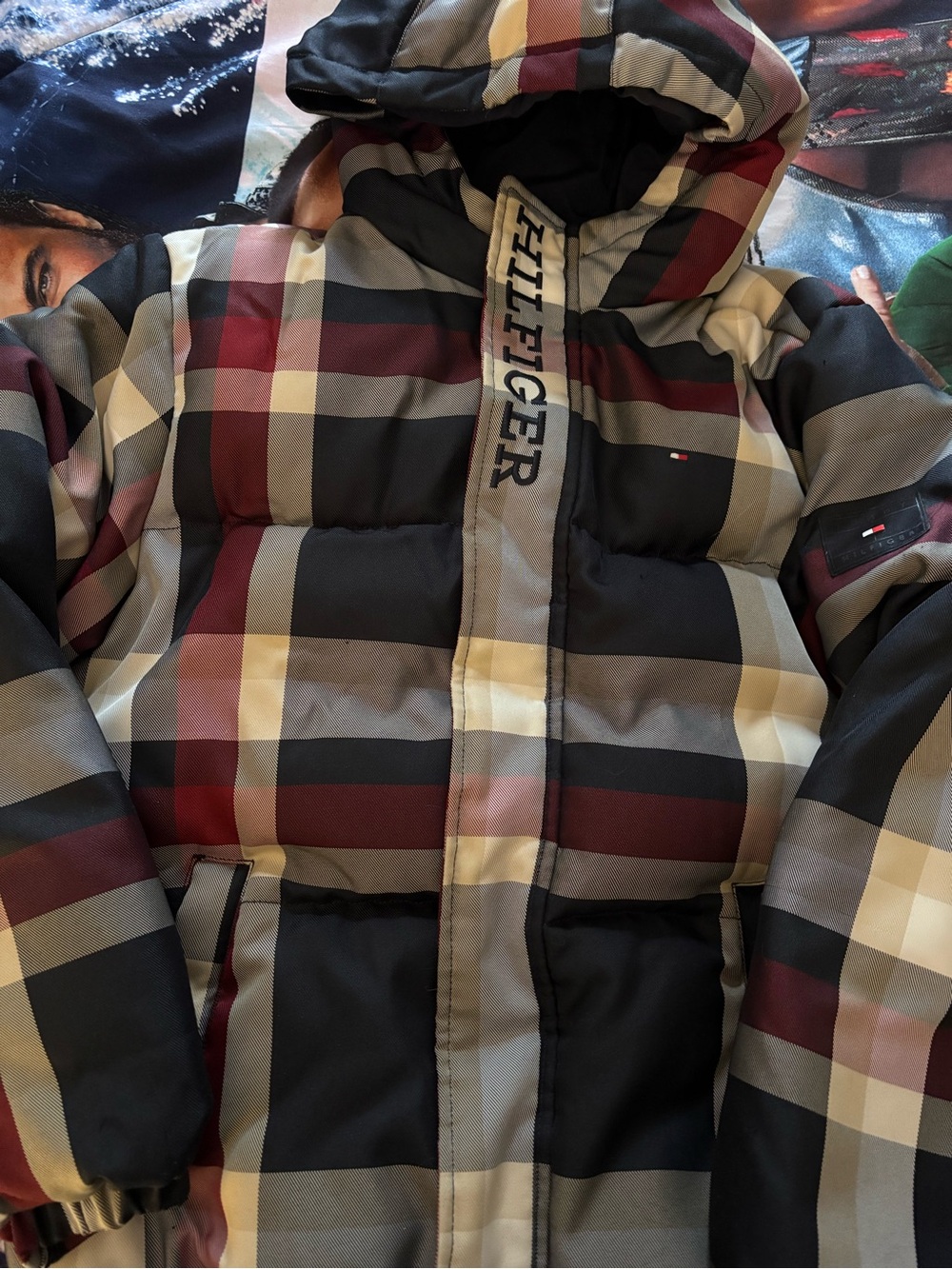 Tommy Hilfiger boys Plaid Puffer Jacket - Blue,Gray & Red